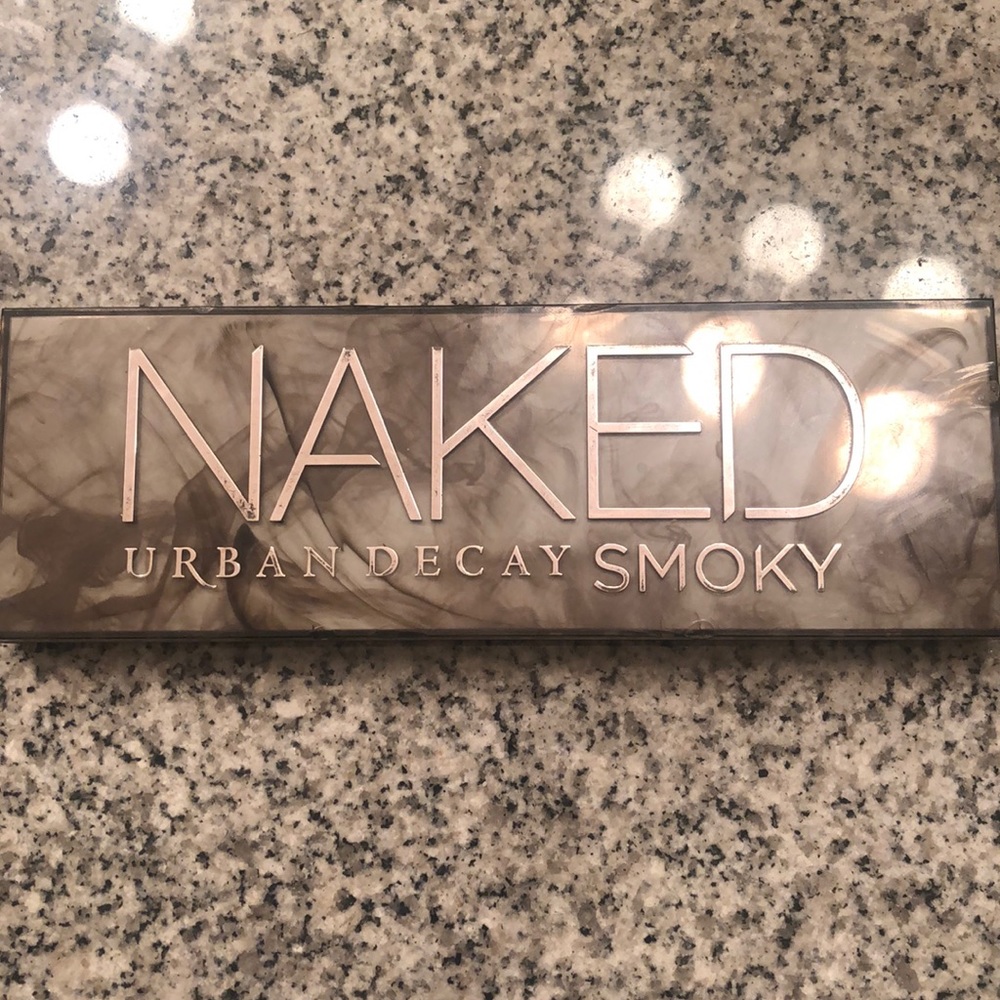 Urban decay naked Smokey palette